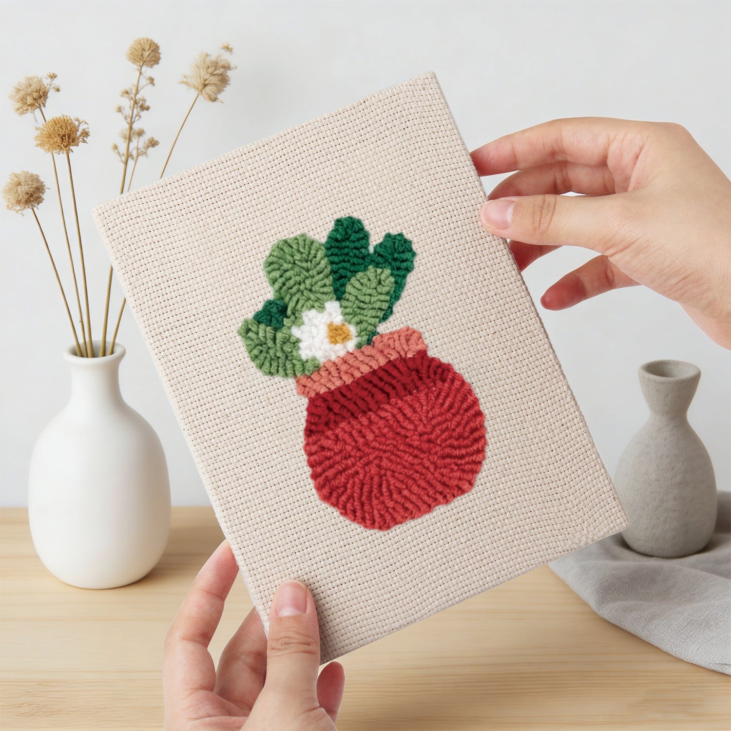 קיט רקמה DIY – צמחייה ביתית